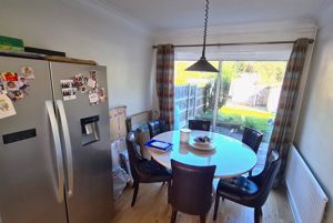 Diner- click for photo gallery